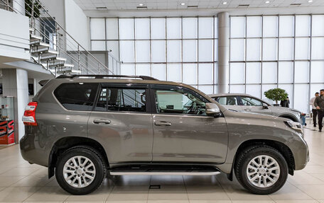 Toyota Land Cruiser Prado 150 рестайлинг 2, 2016 год, 4 250 000 рублей, 4 фотография