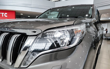 Toyota Land Cruiser Prado 150 рестайлинг 2, 2016 год, 4 250 000 рублей, 17 фотография