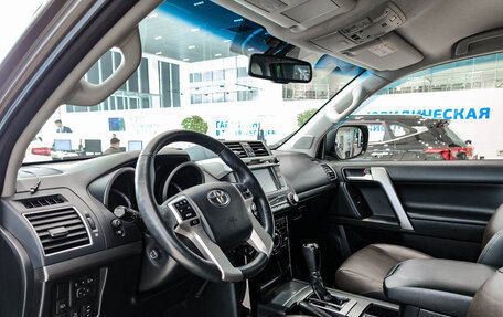 Toyota Land Cruiser Prado 150 рестайлинг 2, 2016 год, 4 250 000 рублей, 16 фотография