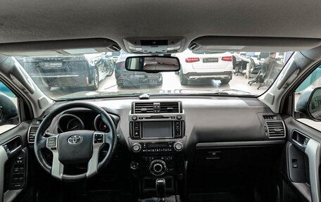 Toyota Land Cruiser Prado 150 рестайлинг 2, 2016 год, 4 250 000 рублей, 14 фотография