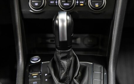 Volkswagen Tiguan II, 2019 год, 2 558 000 рублей, 18 фотография