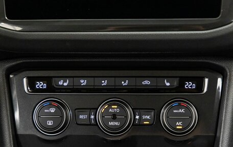 Volkswagen Tiguan II, 2019 год, 2 558 000 рублей, 24 фотография