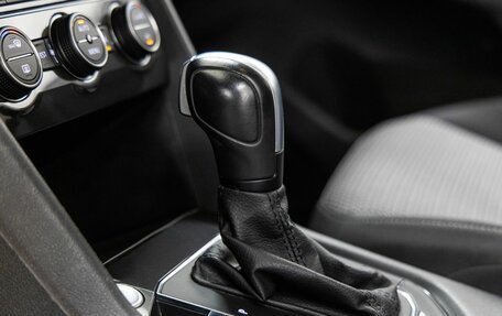 Volkswagen Tiguan II, 2019 год, 2 558 000 рублей, 25 фотография
