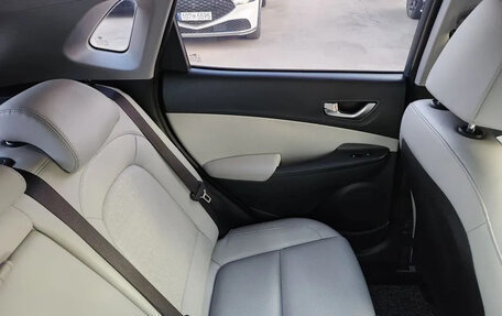 Hyundai Kona I, 2022 год, 1 870 131 рублей, 10 фотография