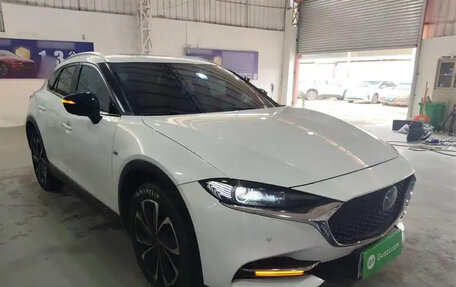 Mazda CX-4, 2020 год, 2 150 000 рублей, 3 фотография