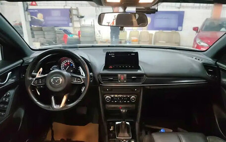 Mazda CX-4, 2020 год, 2 150 000 рублей, 10 фотография