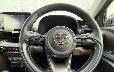 Toyota Yaris Cross, 2021 год, 1 400 000 рублей, 12 фотография
