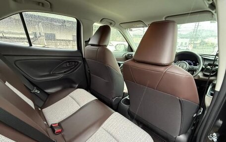 Toyota Yaris Cross, 2021 год, 1 400 000 рублей, 19 фотография