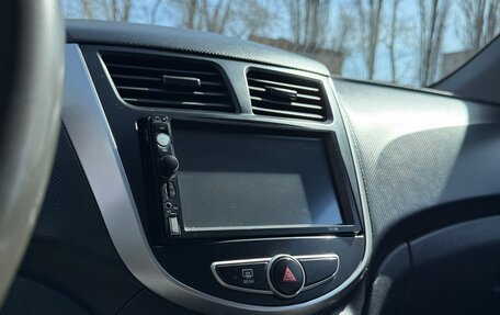 Hyundai Solaris II рестайлинг, 2013 год, 699 000 рублей, 14 фотография