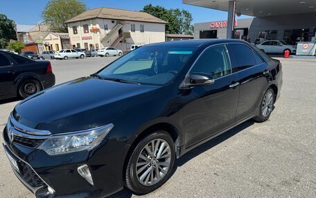 Toyota Camry, 2017 год, 2 200 000 рублей, 2 фотография