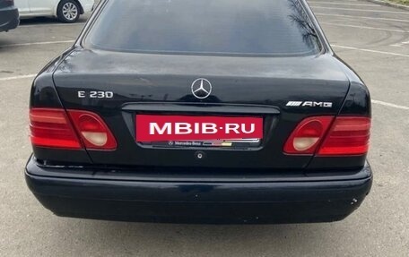 Mercedes-Benz E-Класс, 1995 год, 300 000 рублей, 8 фотография