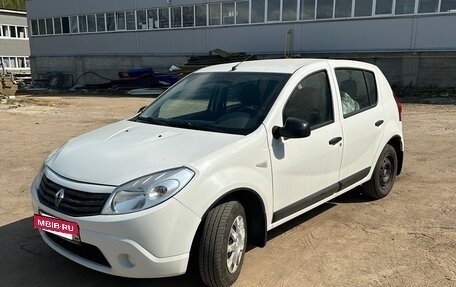 Renault Sandero I, 2011 год, 445 000 рублей, 2 фотография