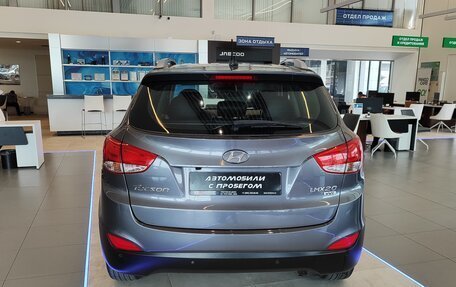 Hyundai Tucson III, 2010 год, 1 095 000 рублей, 4 фотография