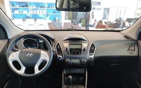 Hyundai Tucson III, 2010 год, 1 095 000 рублей, 9 фотография