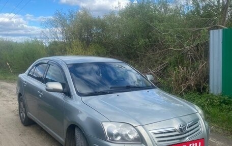 Toyota Avensis III рестайлинг, 2004 год, 620 000 рублей, 2 фотография