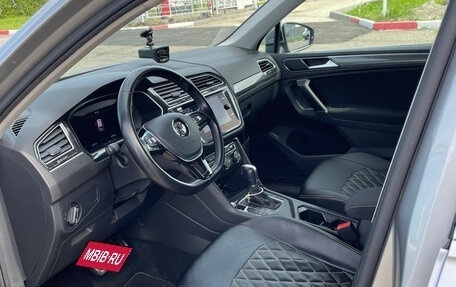 Volkswagen Tiguan II, 2018 год, 2 450 000 рублей, 14 фотография