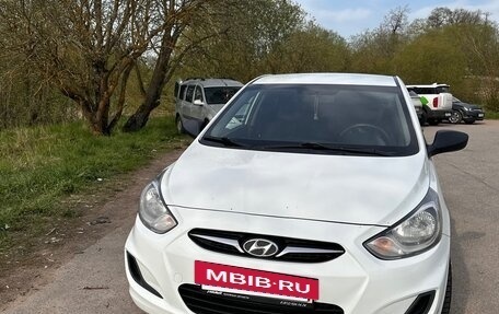 Hyundai Solaris II рестайлинг, 2014 год, 750 000 рублей, 5 фотография