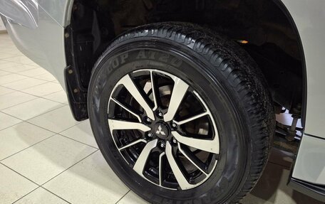 Mitsubishi Pajero Sport III рестайлинг, 2017 год, 3 150 000 рублей, 20 фотография