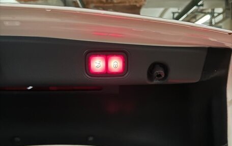 Mercedes-Benz E-Класс, 2020 год, 6 150 000 рублей, 14 фотография