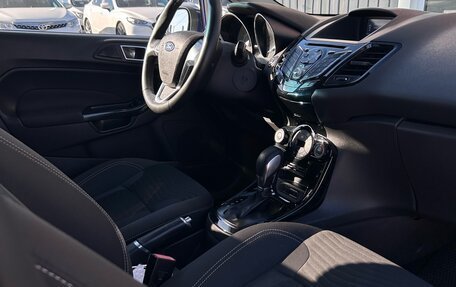 Ford Fiesta, 2015 год, 970 000 рублей, 12 фотография