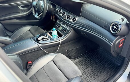 Mercedes-Benz E-Класс, 2018 год, 2 775 000 рублей, 9 фотография