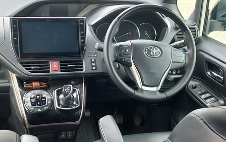 Toyota Esquire I, 2016 год, 2 100 000 рублей, 8 фотография