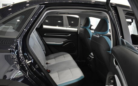 Geely Emgrand, 2024 год, 2 099 990 рублей, 10 фотография