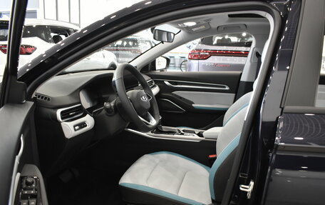 Geely Emgrand, 2024 год, 2 099 990 рублей, 6 фотография