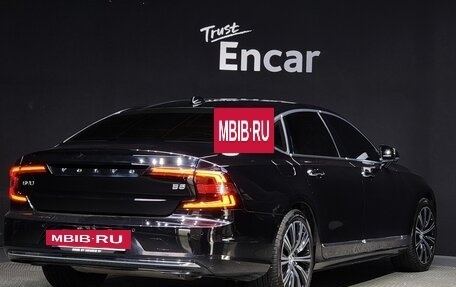 Volvo S90 II рестайлинг, 2021 год, 2 760 000 рублей, 2 фотография