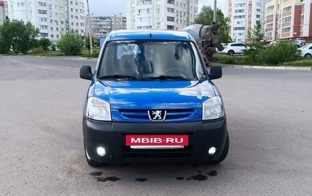 Peugeot Partner II рестайлинг 2, 2010 год, 600 000 рублей, 17 фотография
