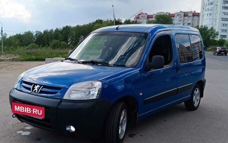 Peugeot Partner II рестайлинг 2, 2010 год, 600 000 рублей, 15 фотография