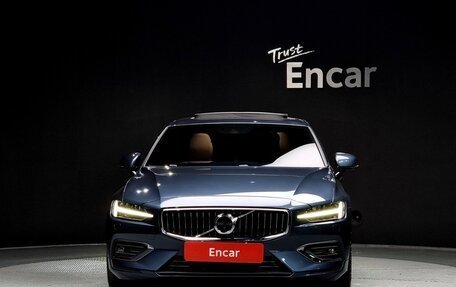 Volvo S60 III, 2021 год, 2 160 000 рублей, 3 фотография