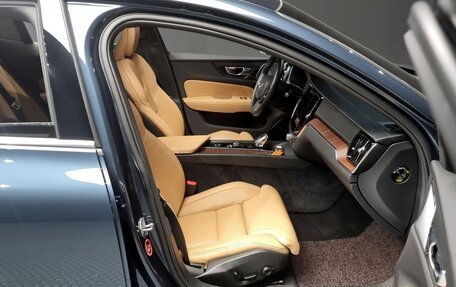 Volvo S60 III, 2021 год, 2 160 000 рублей, 14 фотография