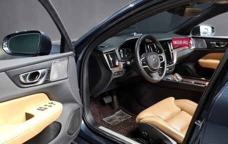 Volvo S60 III, 2021 год, 2 160 000 рублей, 5 фотография