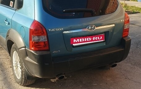 Hyundai Tucson III, 2004 год, 650 000 рублей, 2 фотография