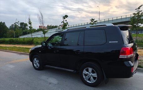 Toyota Land Cruiser 200, 2011 год, 3 000 000 рублей, 2 фотография