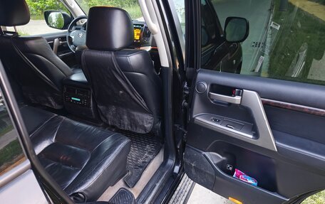 Toyota Land Cruiser 200, 2011 год, 3 000 000 рублей, 27 фотография