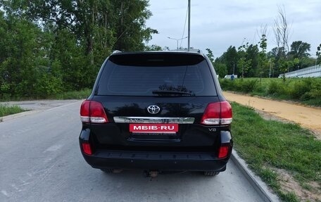 Toyota Land Cruiser 200, 2011 год, 3 000 000 рублей, 23 фотография
