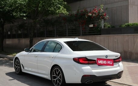 BMW 5 серия, 2022 год, 3 745 000 рублей, 4 фотография
