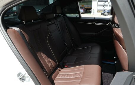 BMW 5 серия, 2022 год, 3 745 000 рублей, 13 фотография