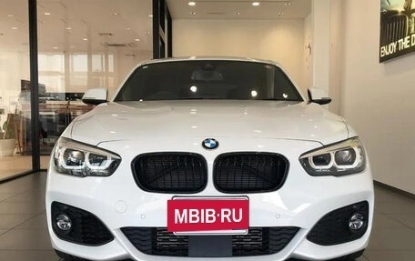 BMW 1 серия, 2018 год, 1 350 000 рублей, 2 фотография