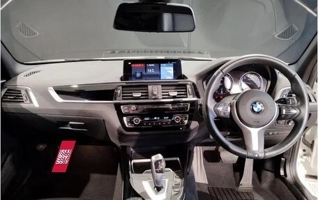 BMW 1 серия, 2018 год, 1 350 000 рублей, 11 фотография