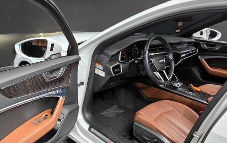 Audi A6, 2021 год, 3 850 000 рублей, 6 фотография