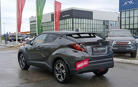Toyota C-HR I рестайлинг, 2022 год, 3 157 900 рублей, 7 фотография