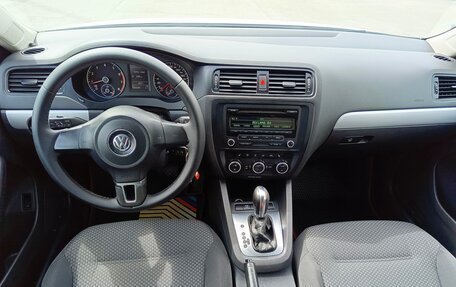 Volkswagen Jetta VI, 2012 год, 879 995 рублей, 16 фотография