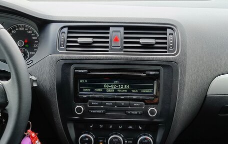 Volkswagen Jetta VI, 2012 год, 879 995 рублей, 19 фотография