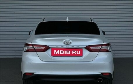 Toyota Camry, 2019 год, 2 800 000 рублей, 6 фотография