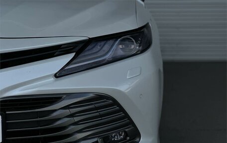 Toyota Camry, 2019 год, 2 800 000 рублей, 20 фотография