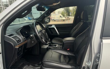 Toyota Land Cruiser Prado 150 рестайлинг 2, 2020 год, 6 400 000 рублей, 17 фотография