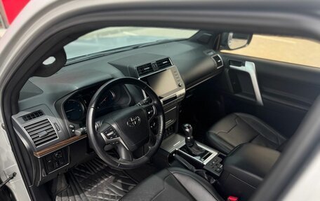Toyota Land Cruiser Prado 150 рестайлинг 2, 2020 год, 6 400 000 рублей, 15 фотография